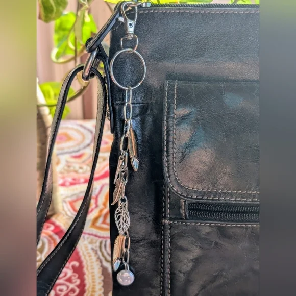 Chic Feather Charm Bag Charm - Picture 3 of 4